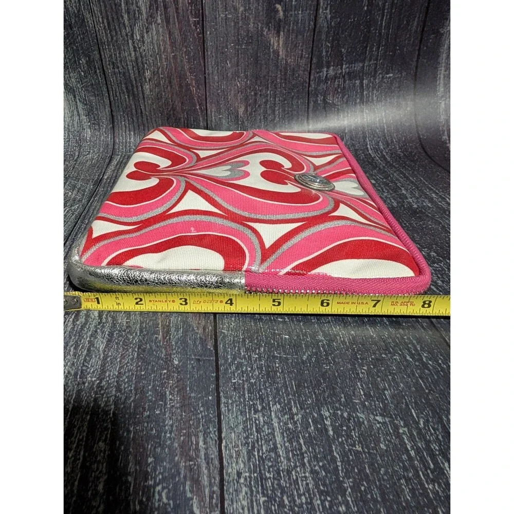 Brighton Padded Zip Top iPad Tablet Case Cover Twirly Hearts Pink Red White